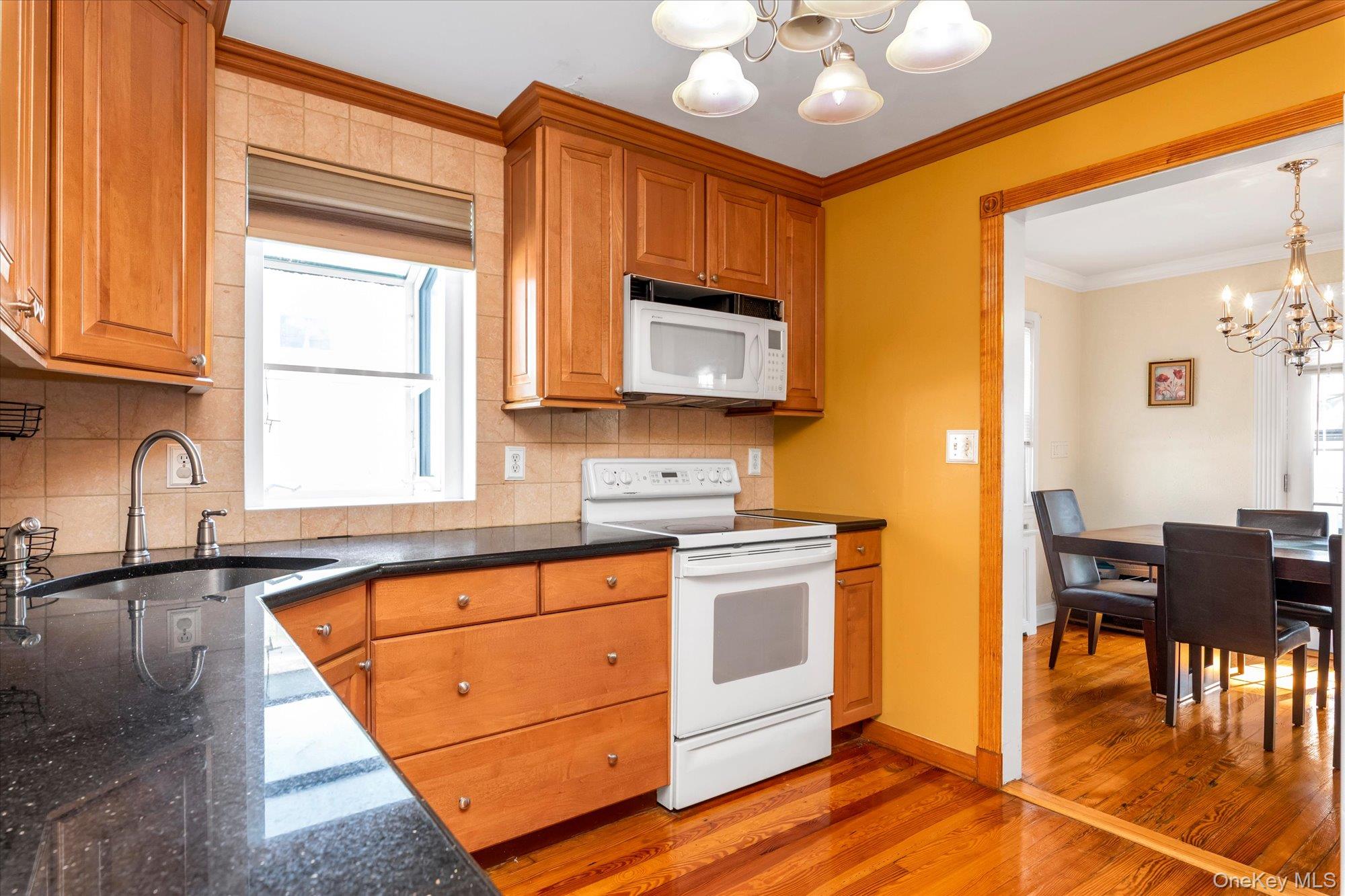 963 Bellmore Road Property Photo 8