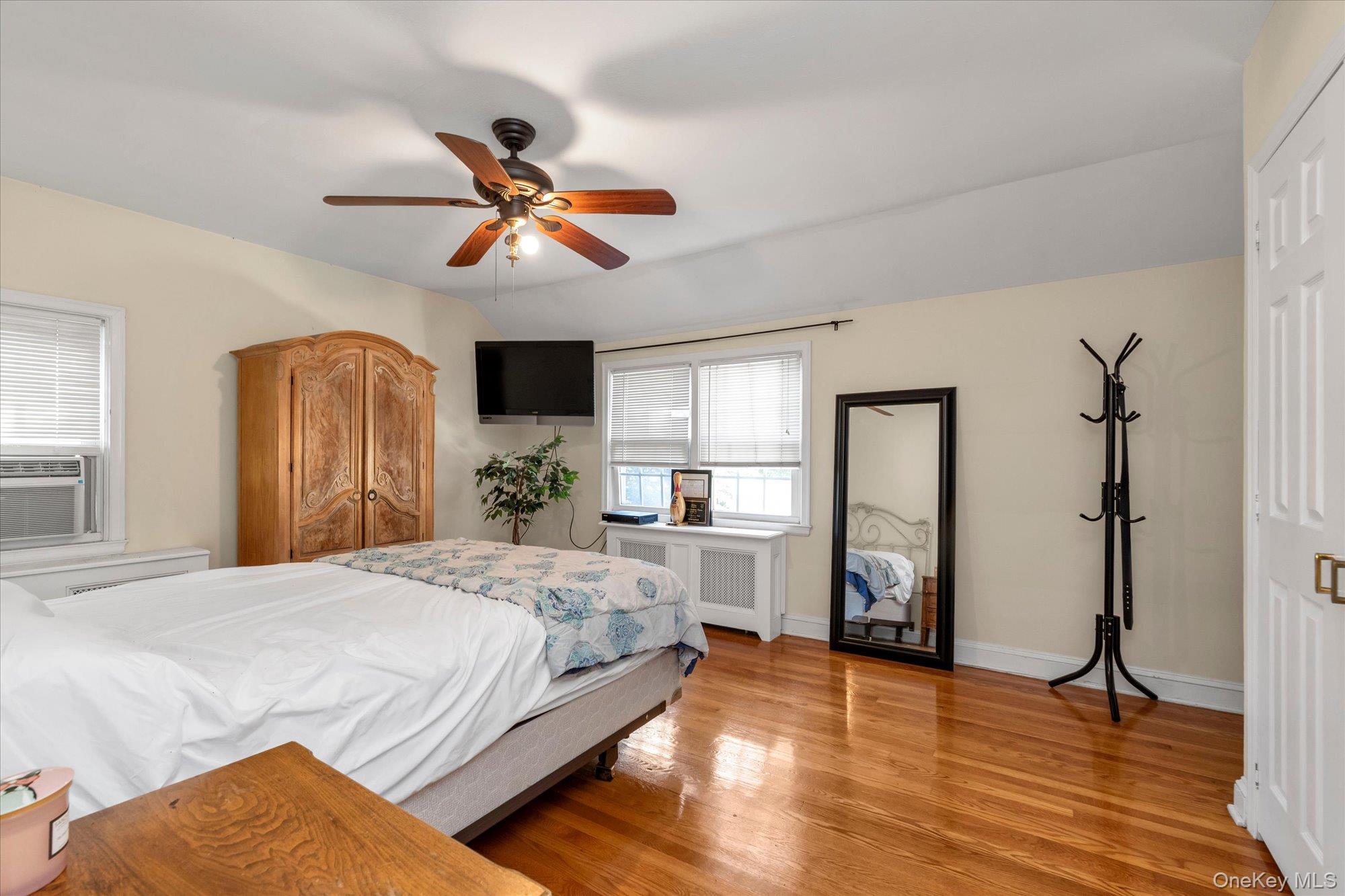 963 Bellmore Road Property Photo 14