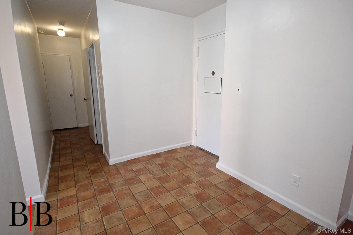1237 Avenue Z 5w Property Photo 6