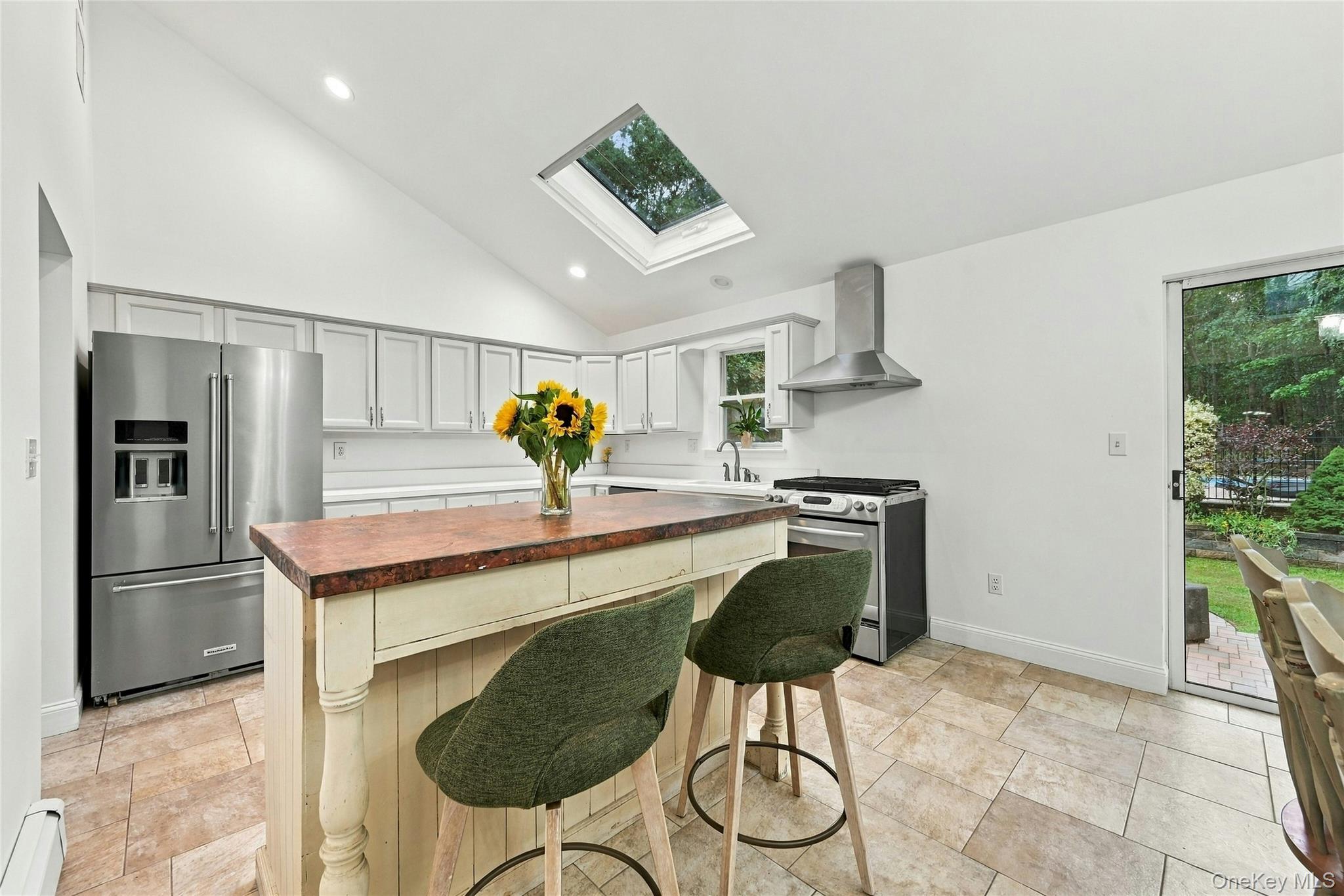 16 Georgann Road Property Photo 10