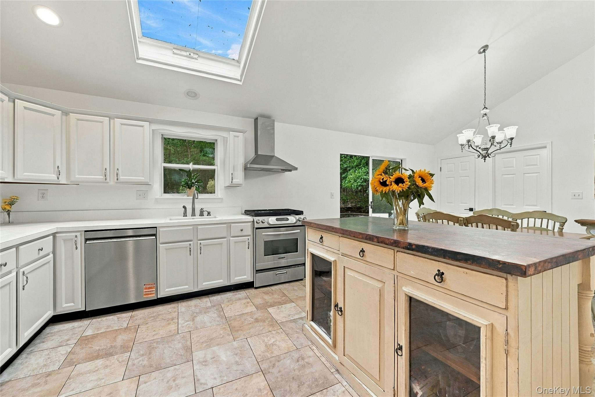 16 Georgann Road Property Photo 12