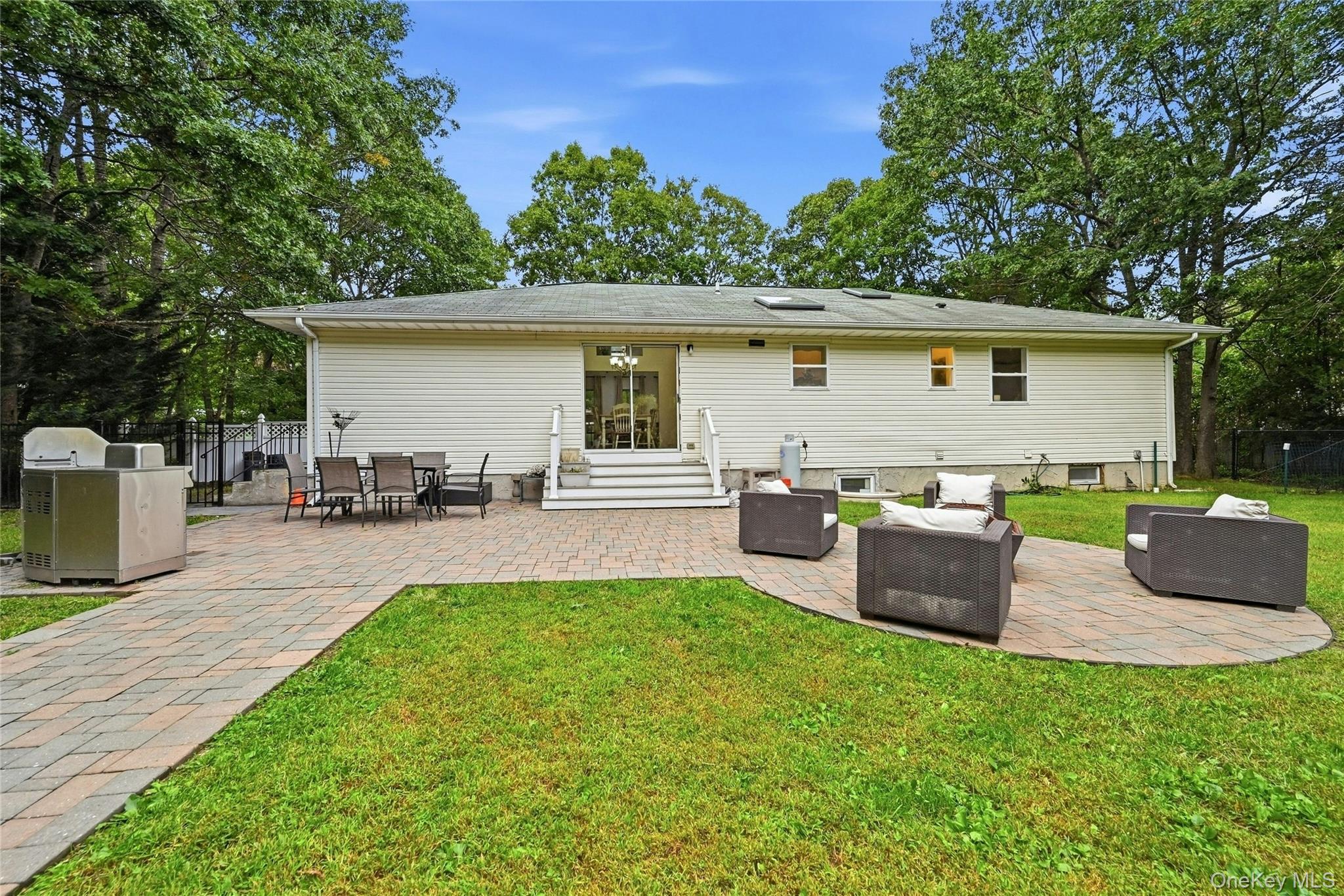 16 Georgann Road Property Photo 27