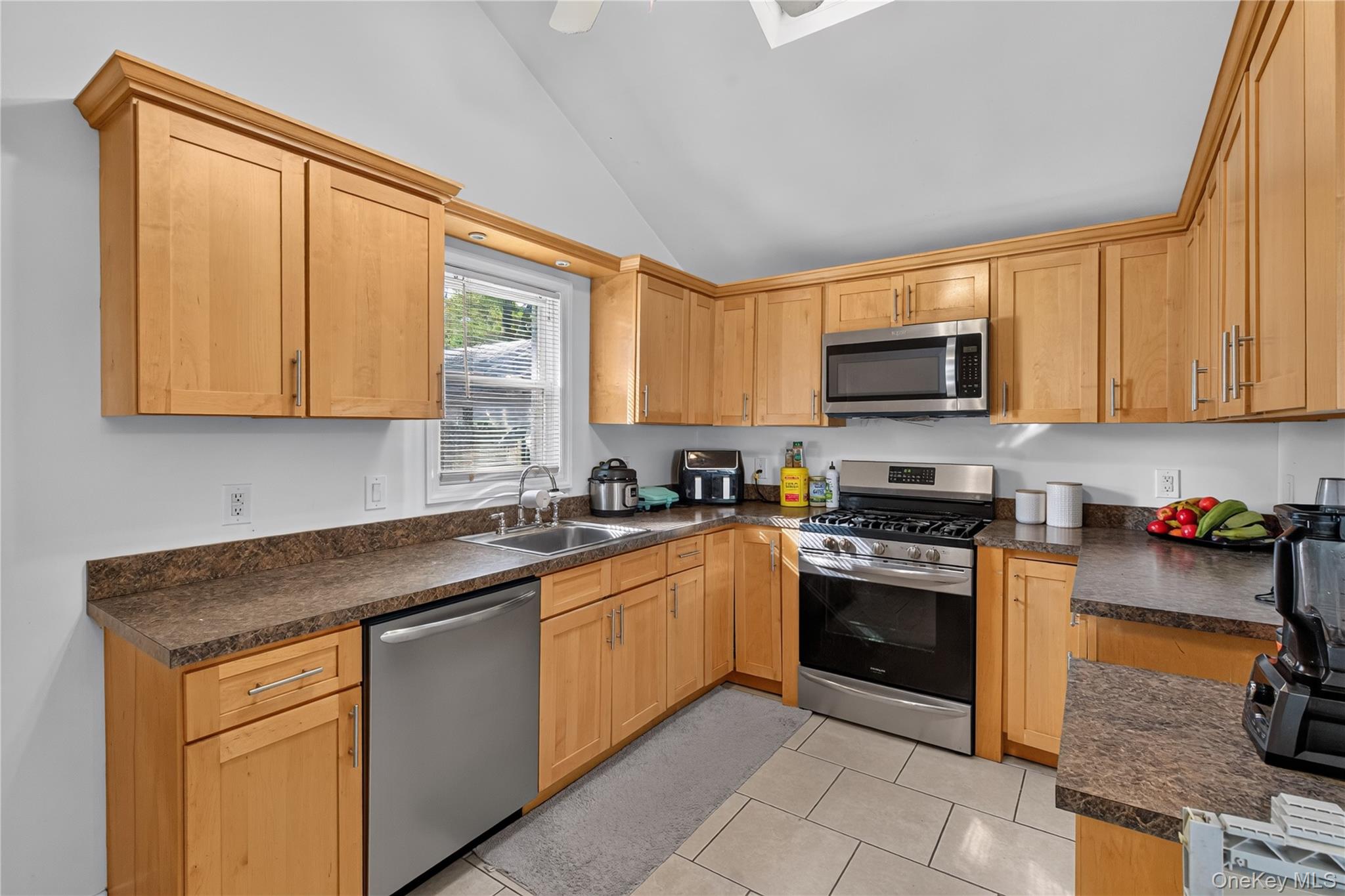 1059573 Property Photo 12