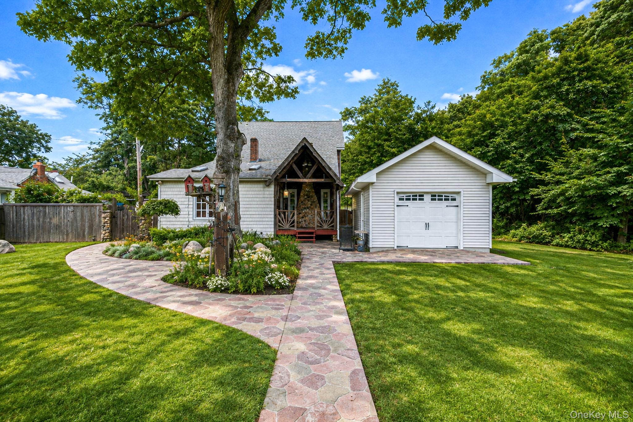 457 Granny Road Property Photo 1