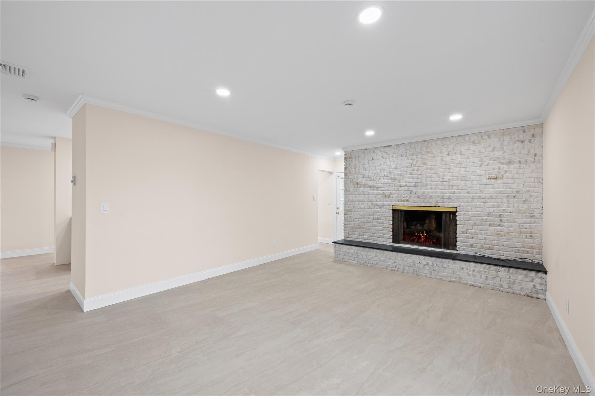 289 Lido Boulevard Property Photo 19