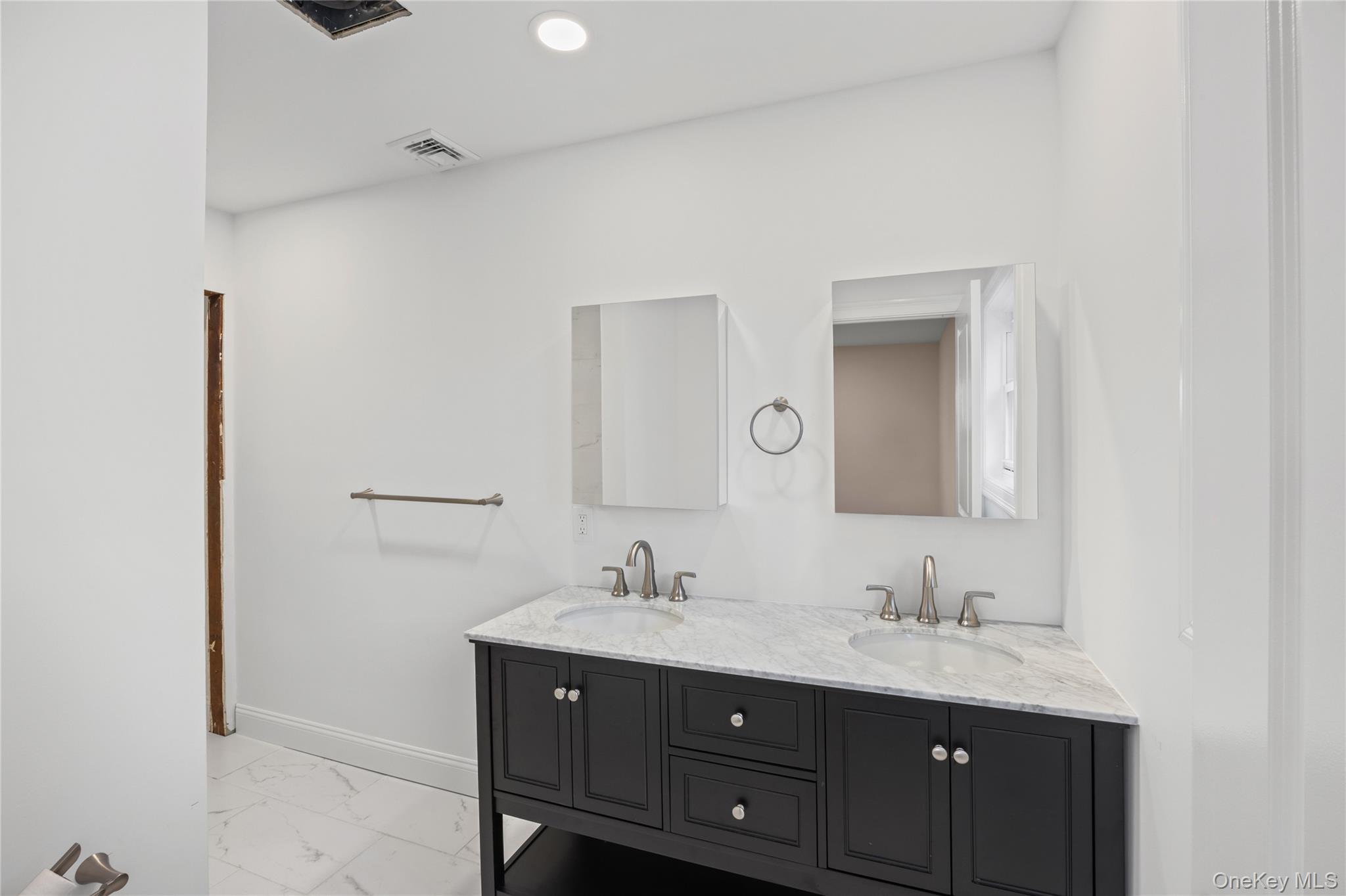 289 Lido Boulevard Property Photo 25