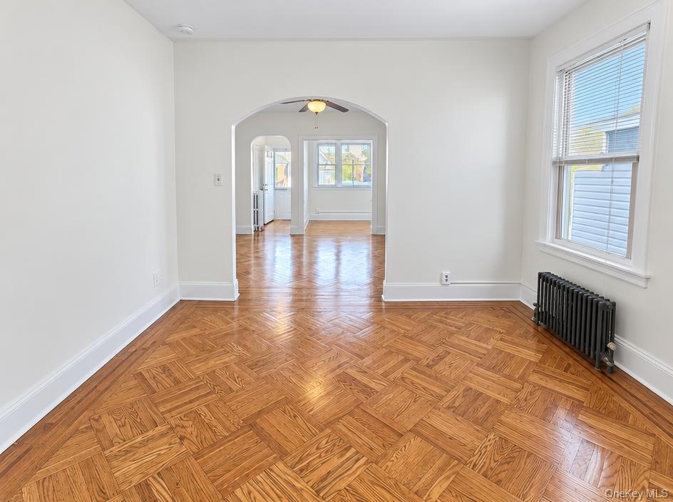 138-12 Whitelaw Street Property Photo 6