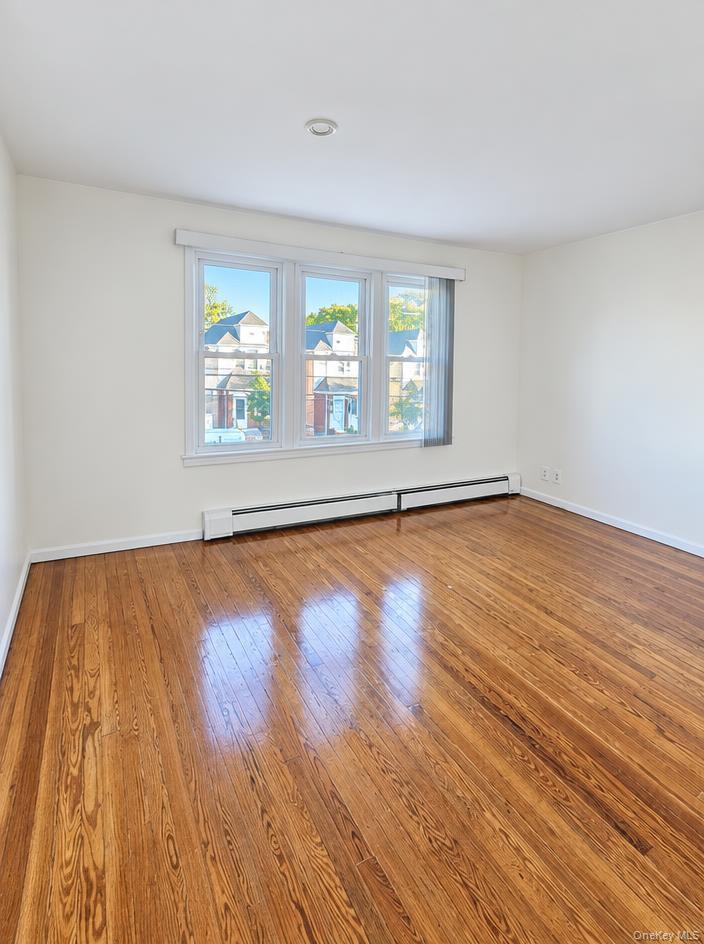 138-12 Whitelaw Street Property Photo 14