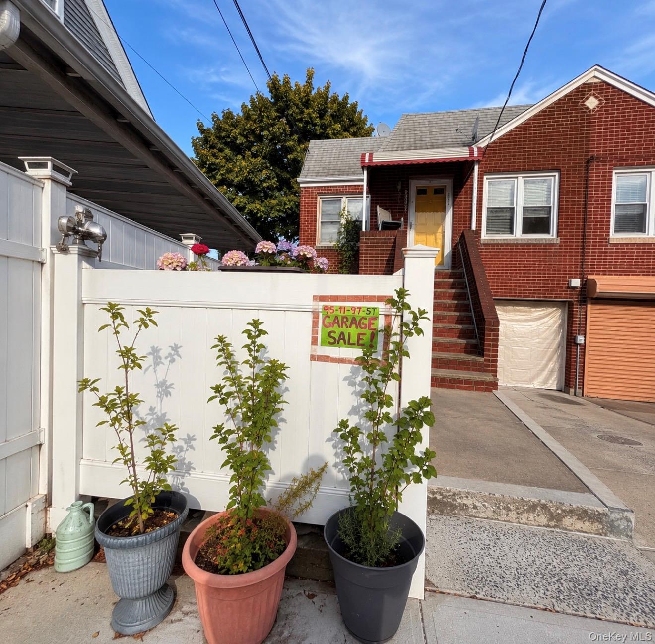 9511 97th Street Property Photo 1