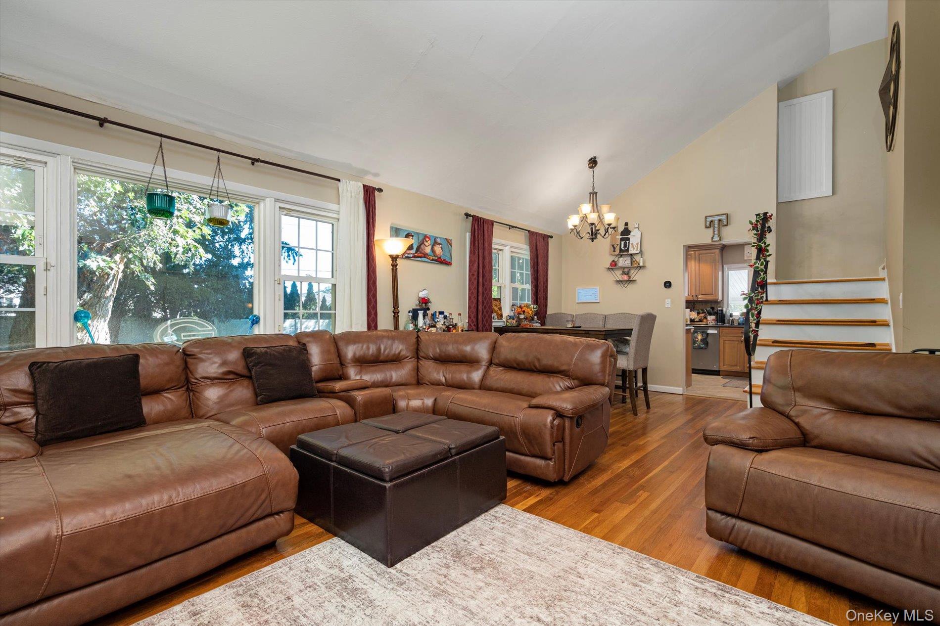 18 Meadow Lark Drive Property Photo 8