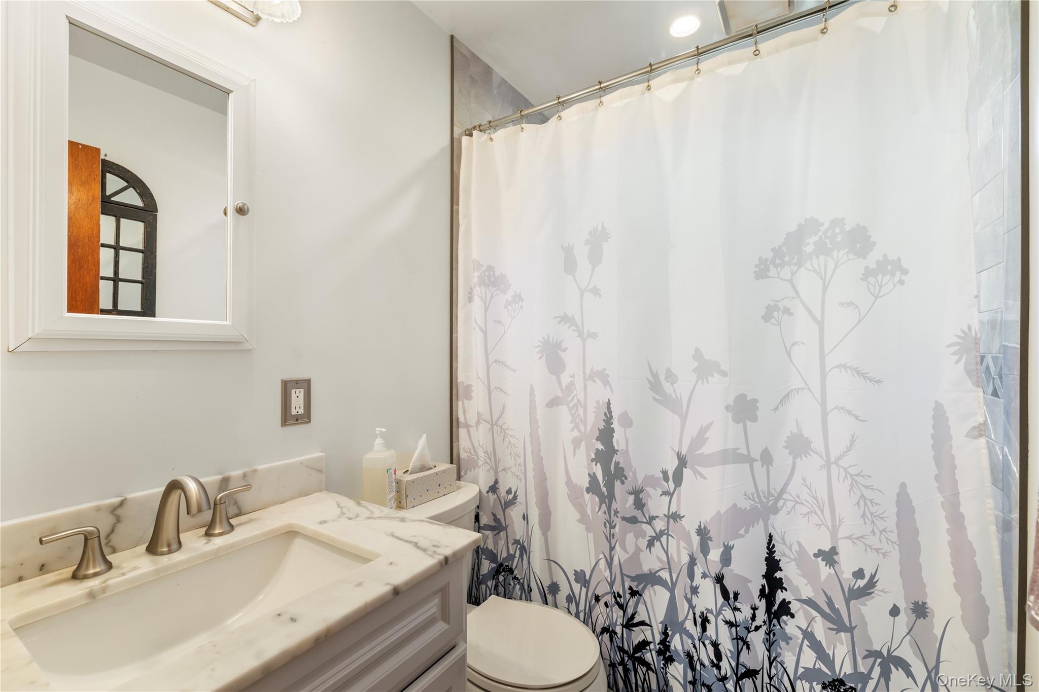 256 9th Street Property Photo 13
