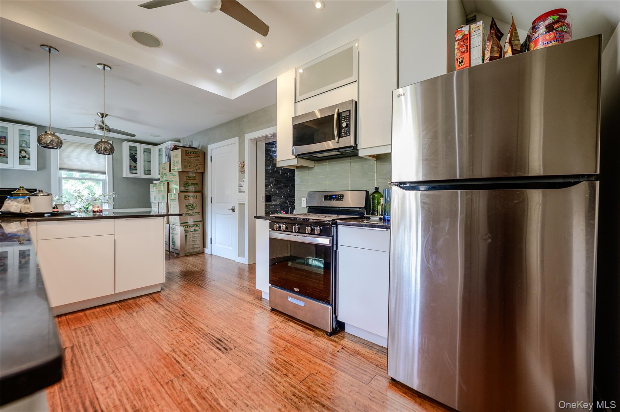 48 Clarendon Avenue Property Photo 9