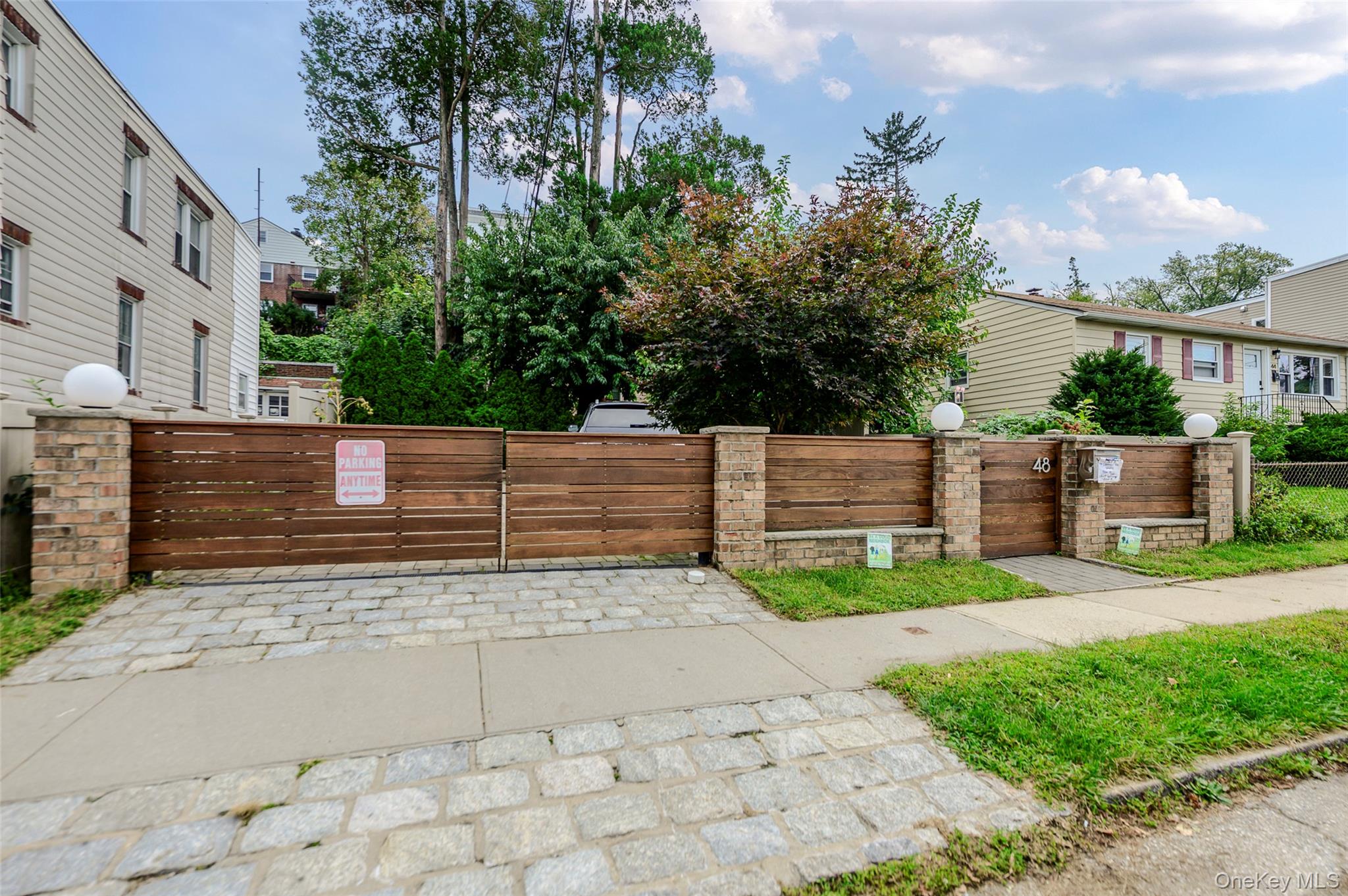 48 Clarendon Avenue Property Photo 28