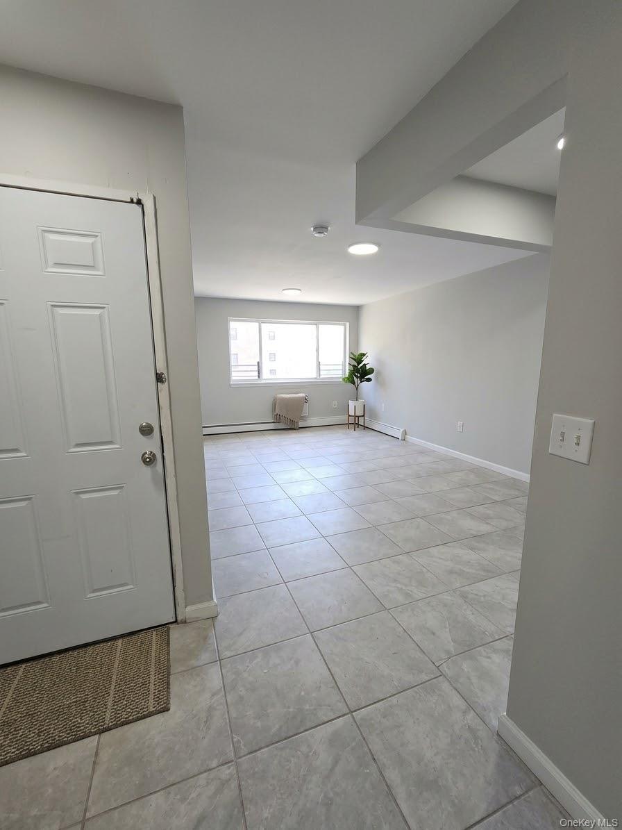 875 Cauldwell Avenue Property Photo 12