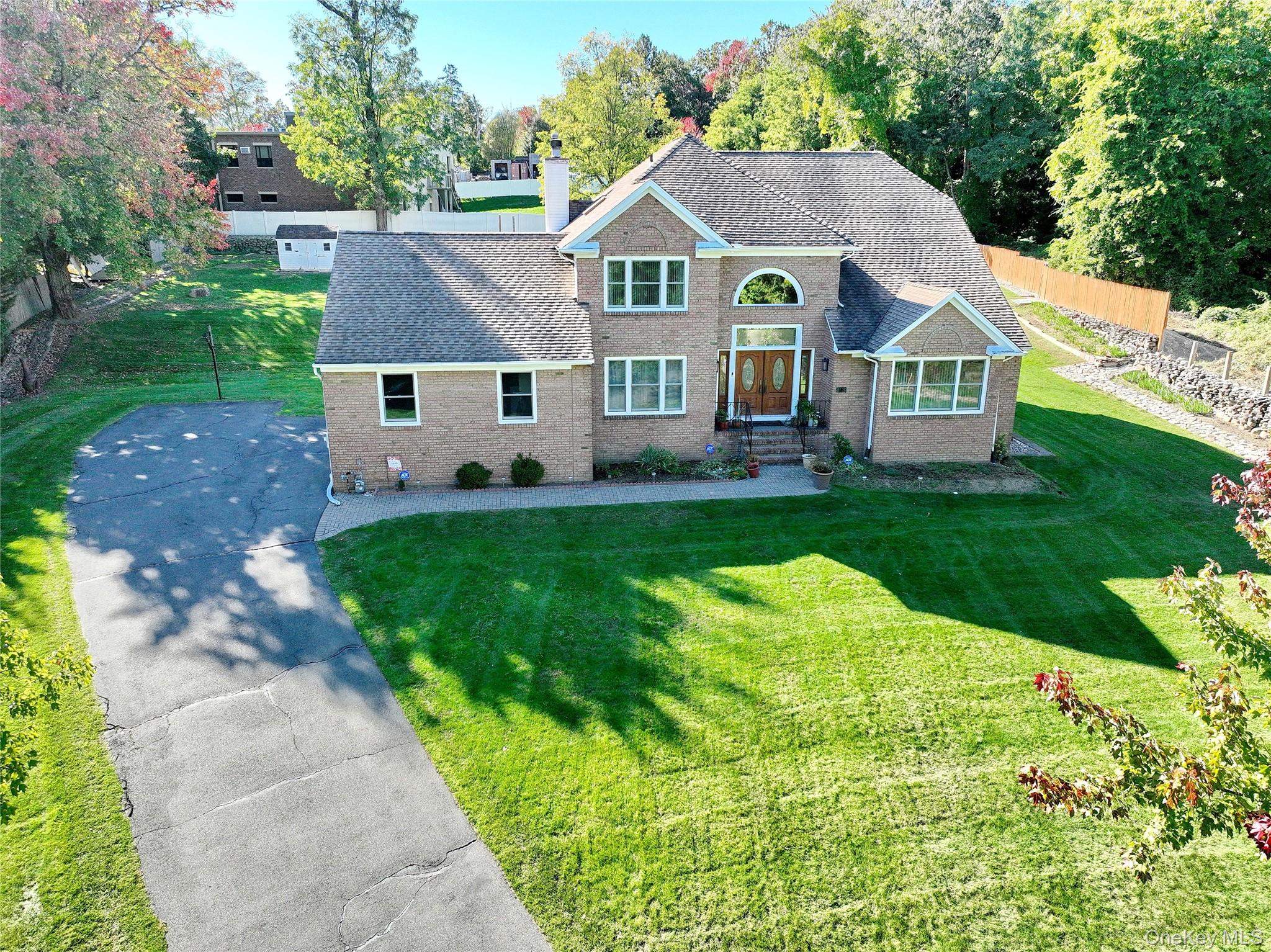 12 Stark Court Property Photo 1