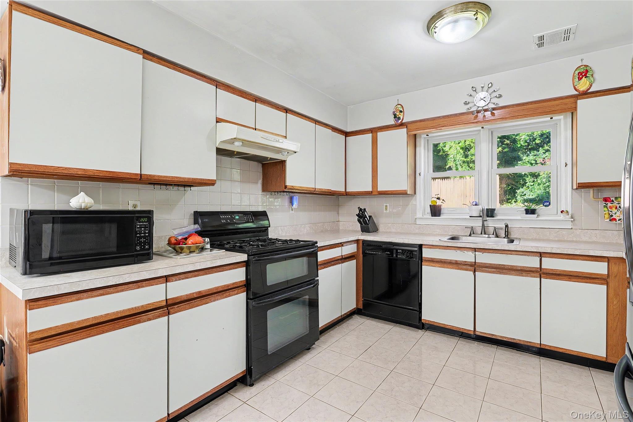 12 Stark Court Property Photo 11