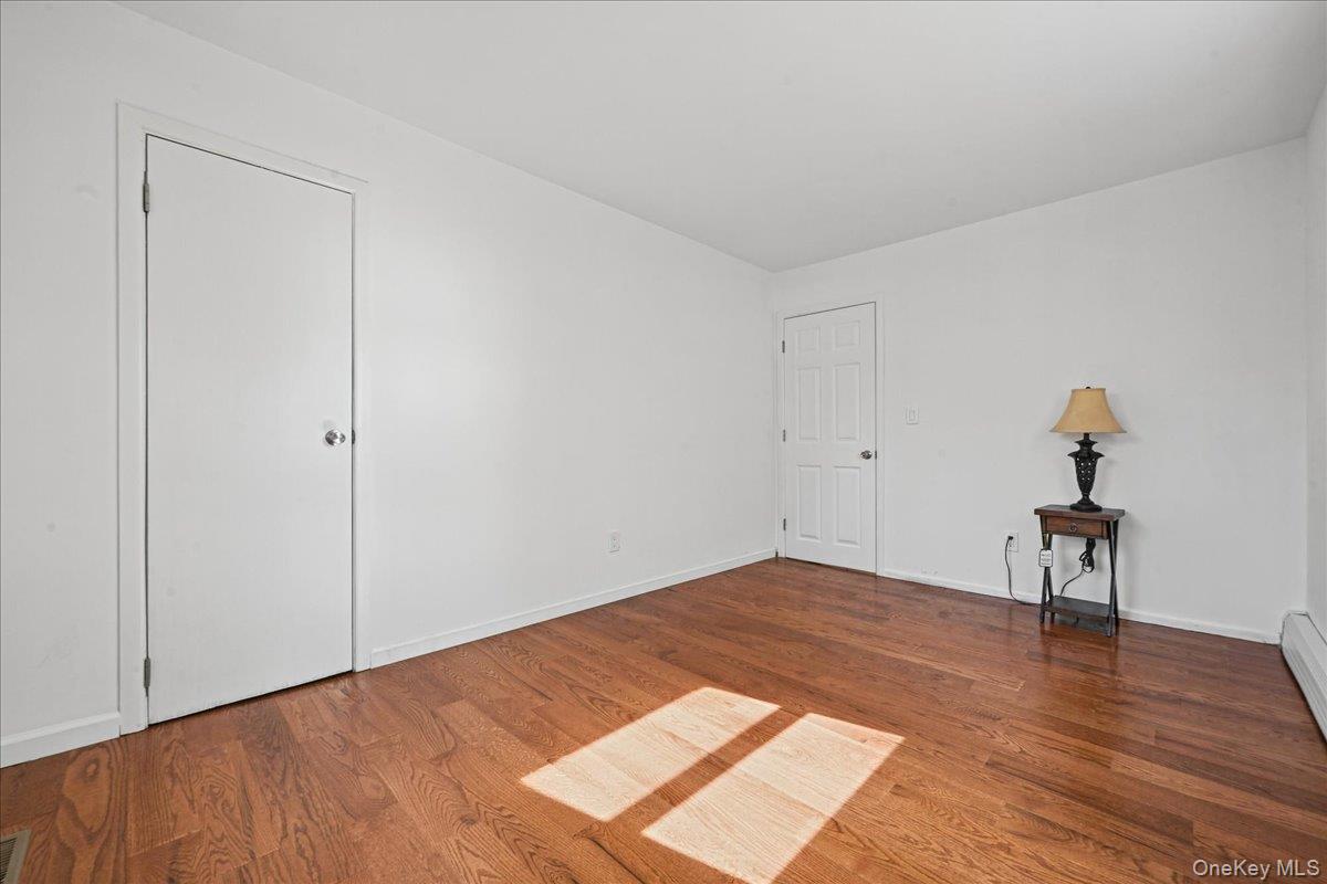132 Commonwealth Drive Property Photo 11