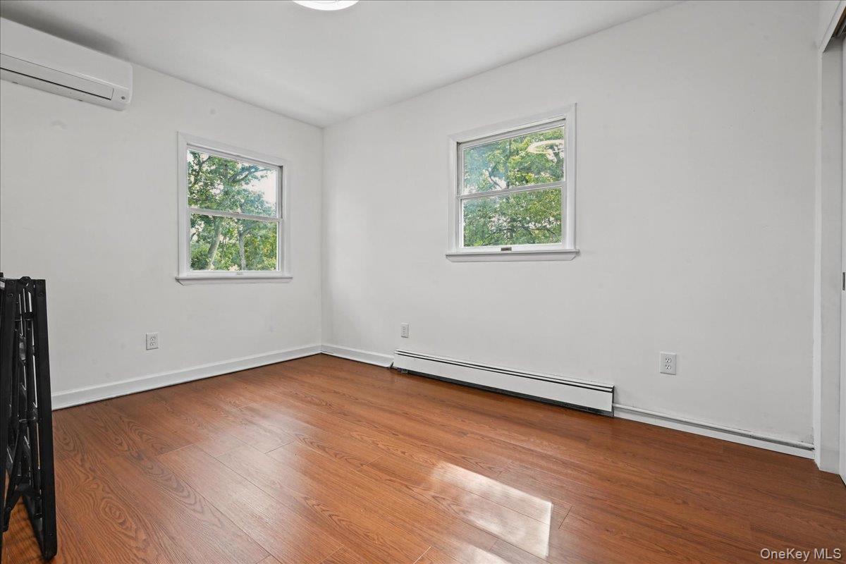 132 Commonwealth Drive Property Photo 20