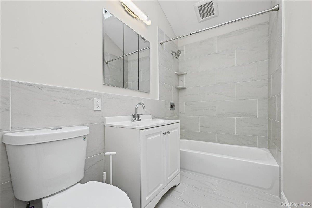 132 Commonwealth Drive Property Photo 22