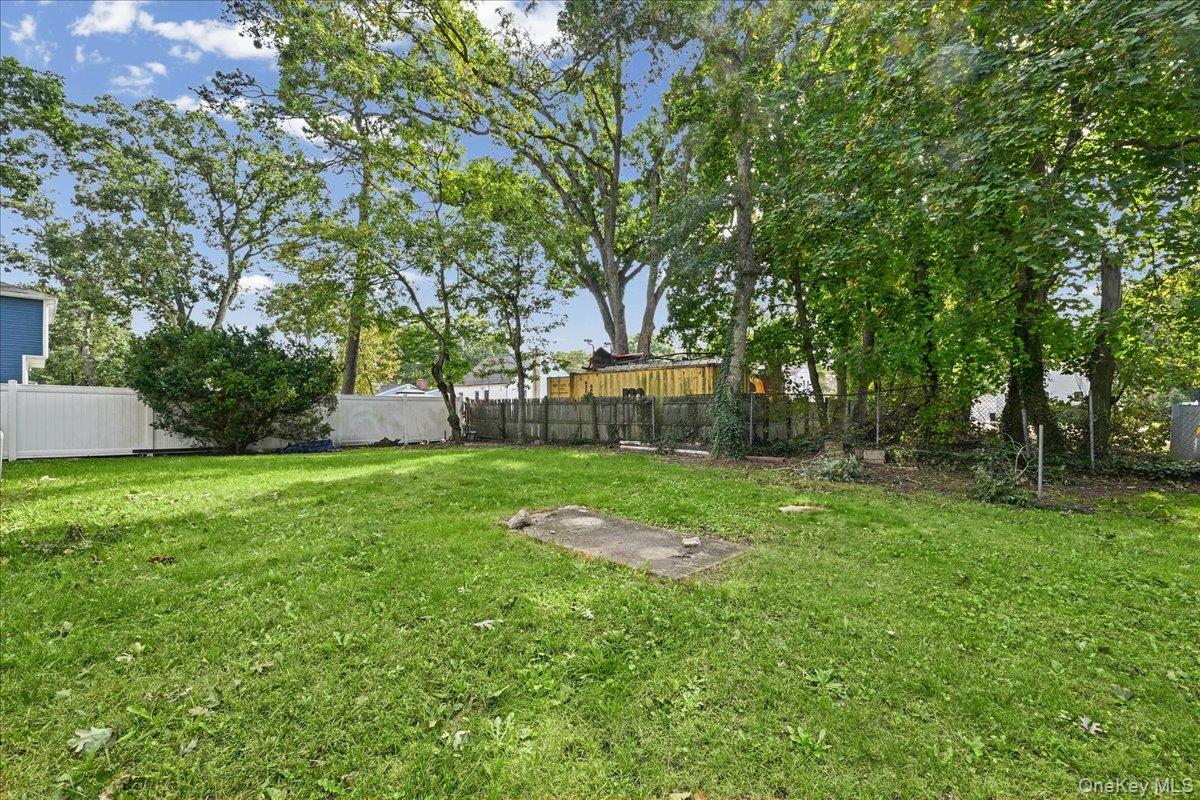 132 Commonwealth Drive Property Photo 23