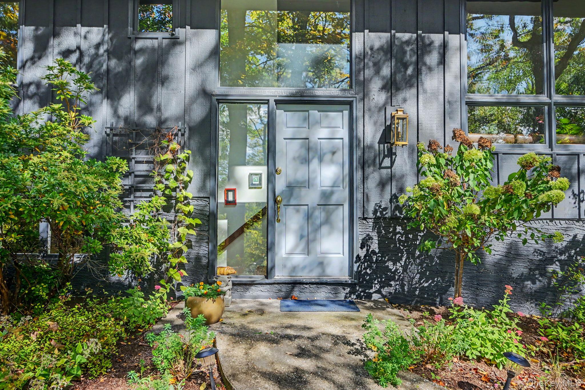 29 Hoyt Street Property Photo 4