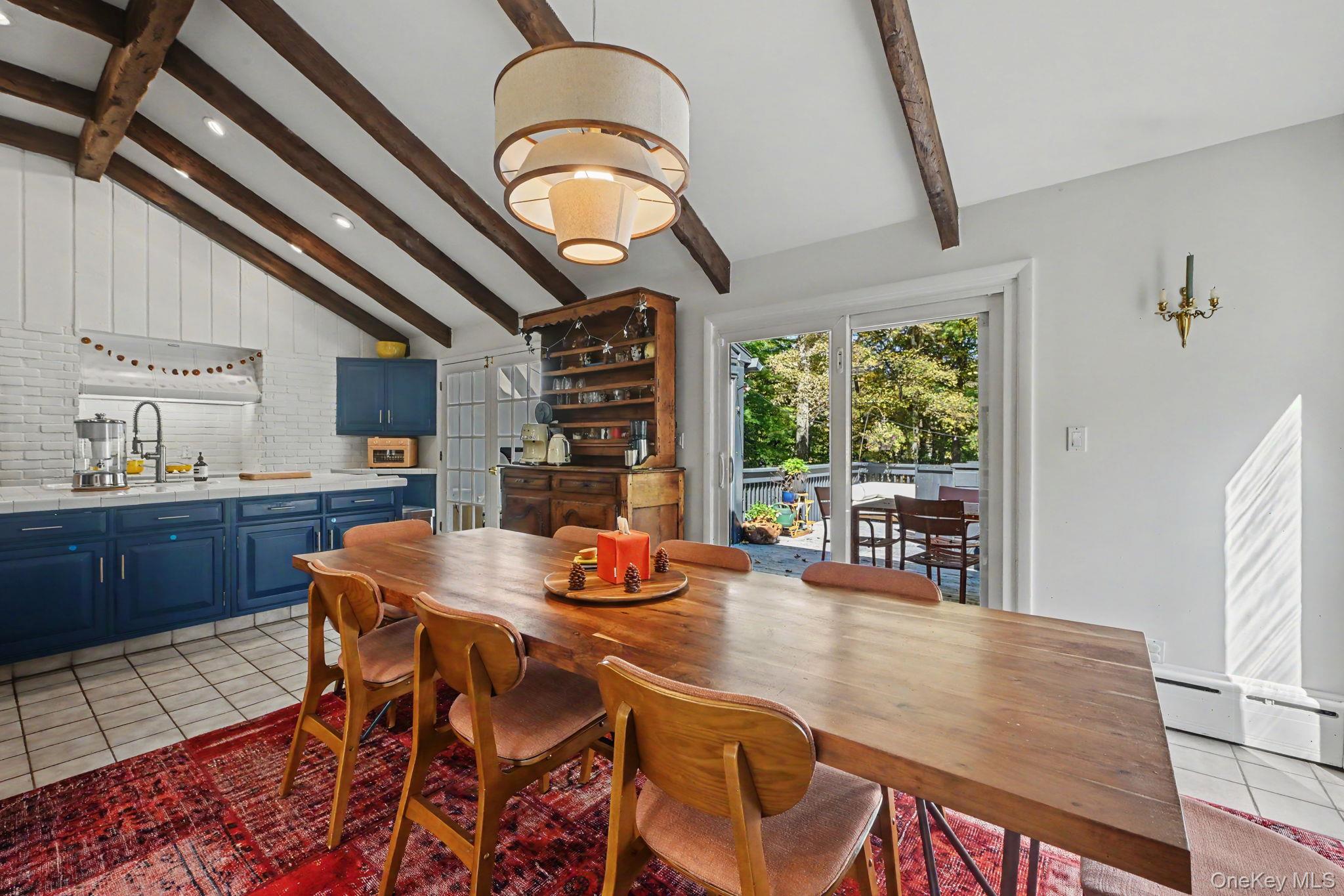 29 Hoyt Street Property Photo 8