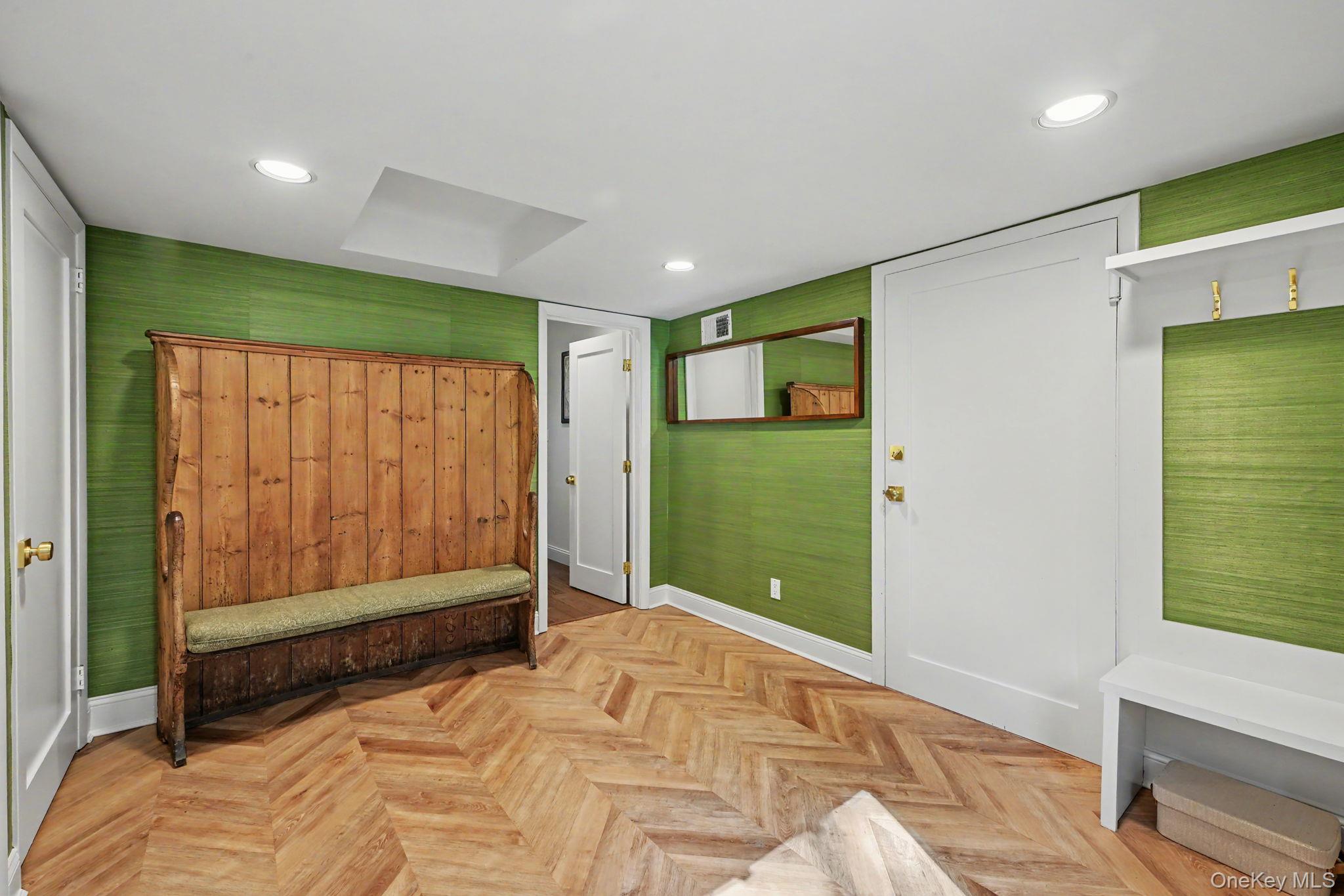 29 Hoyt Street Property Photo 34