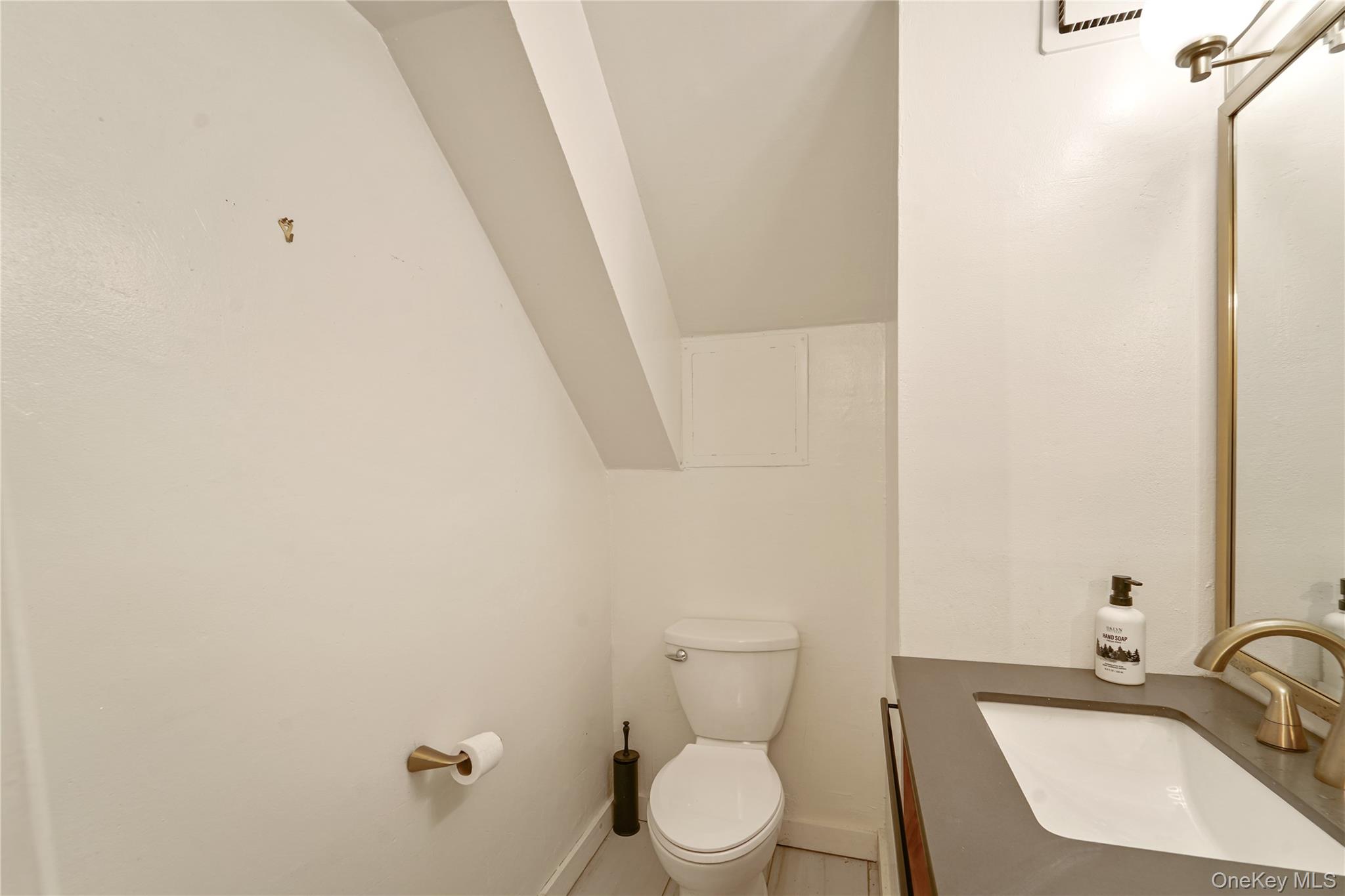 13629 222nd Street Property Photo 9