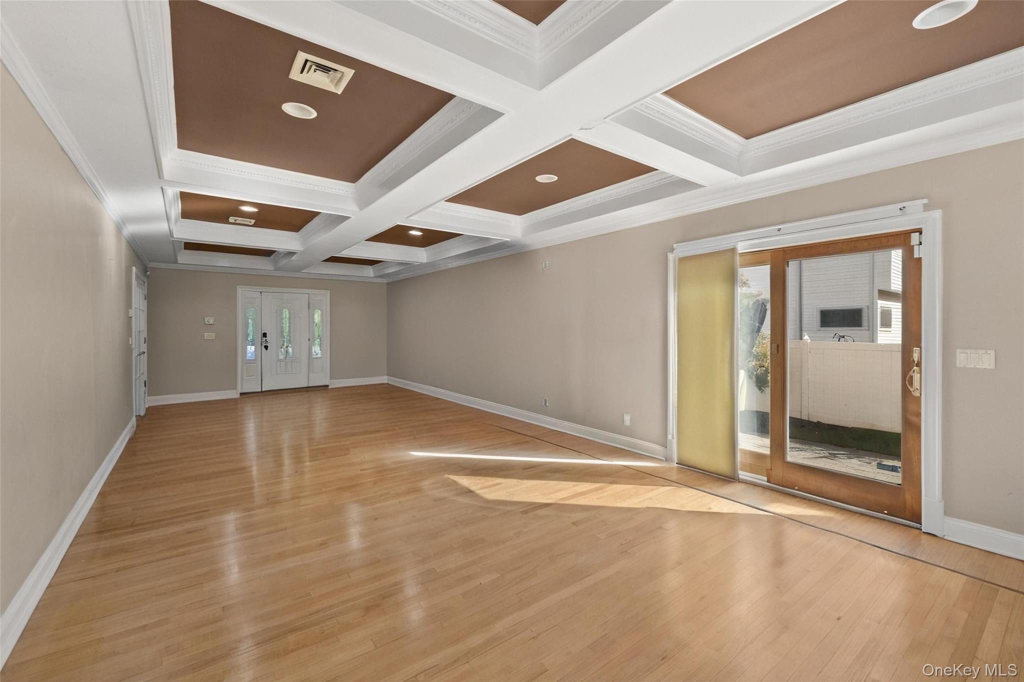 46 Garden City Street Property Photo 4