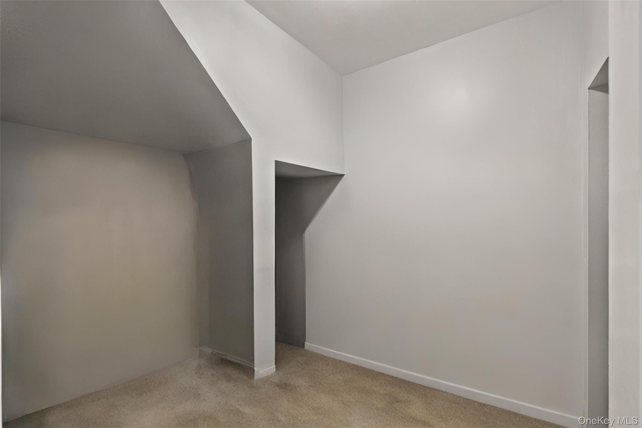 46 Garden City Street Property Photo 7