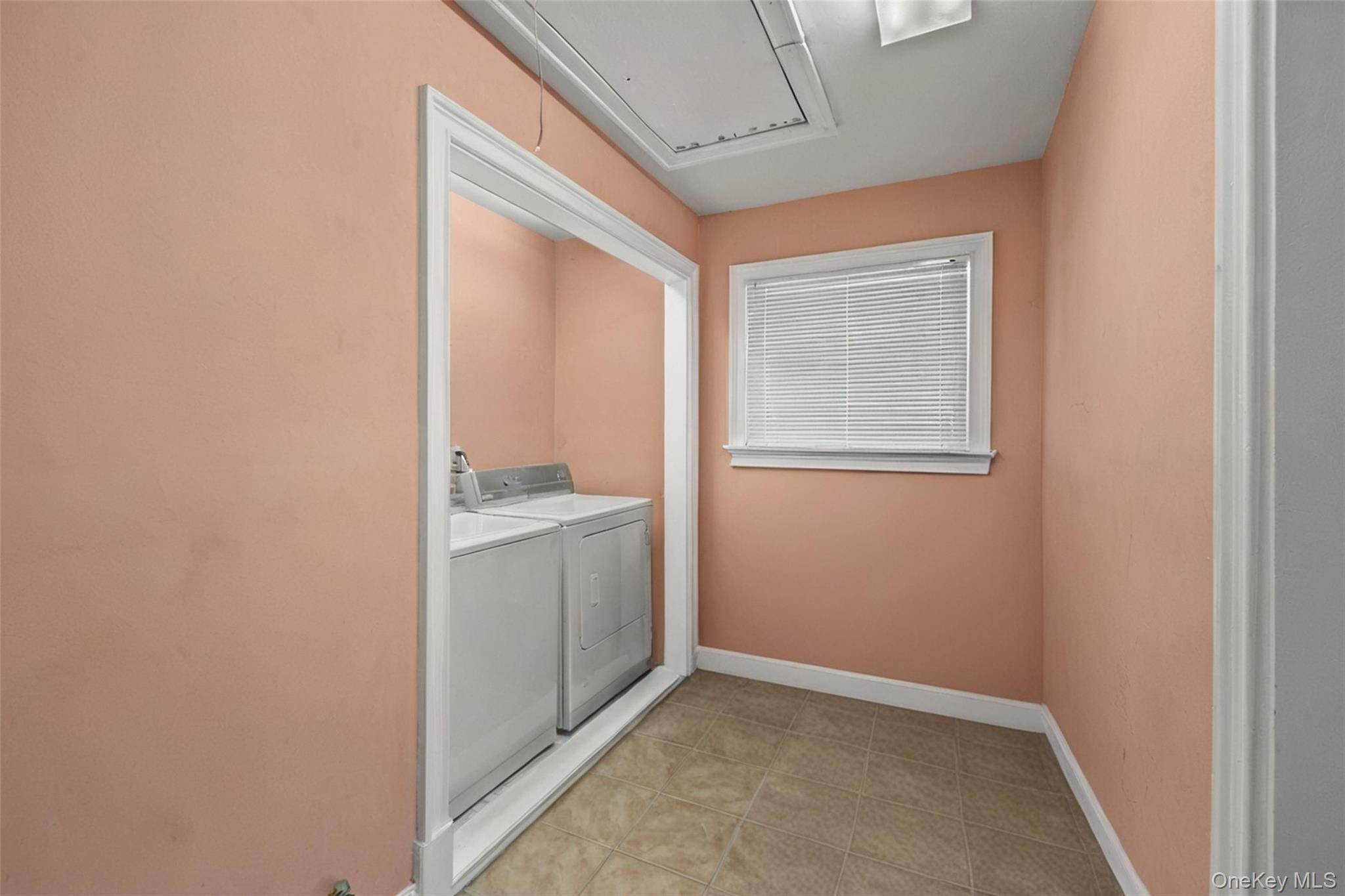 46 Garden City Street Property Photo 15