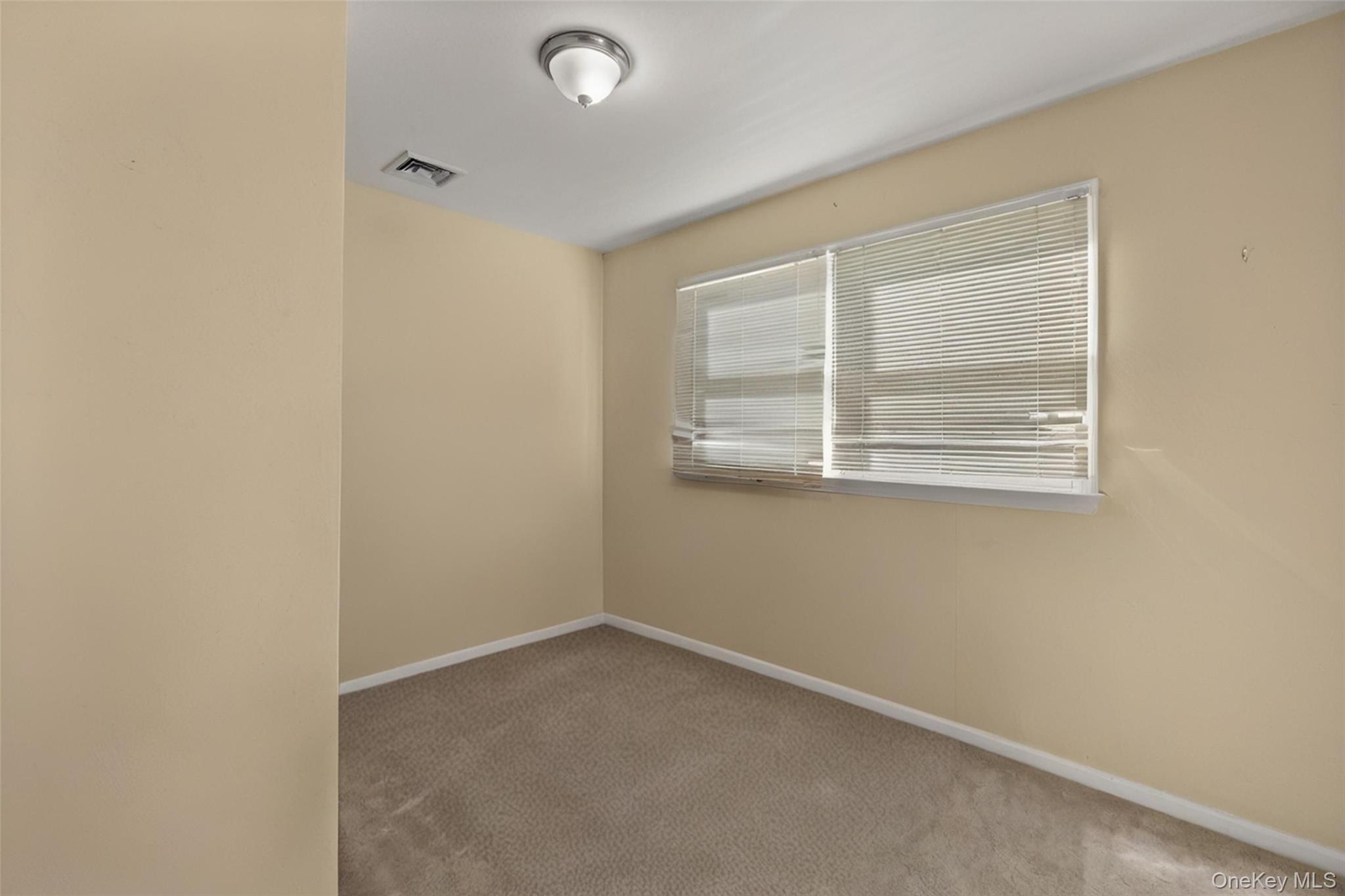 46 Garden City Street Property Photo 16