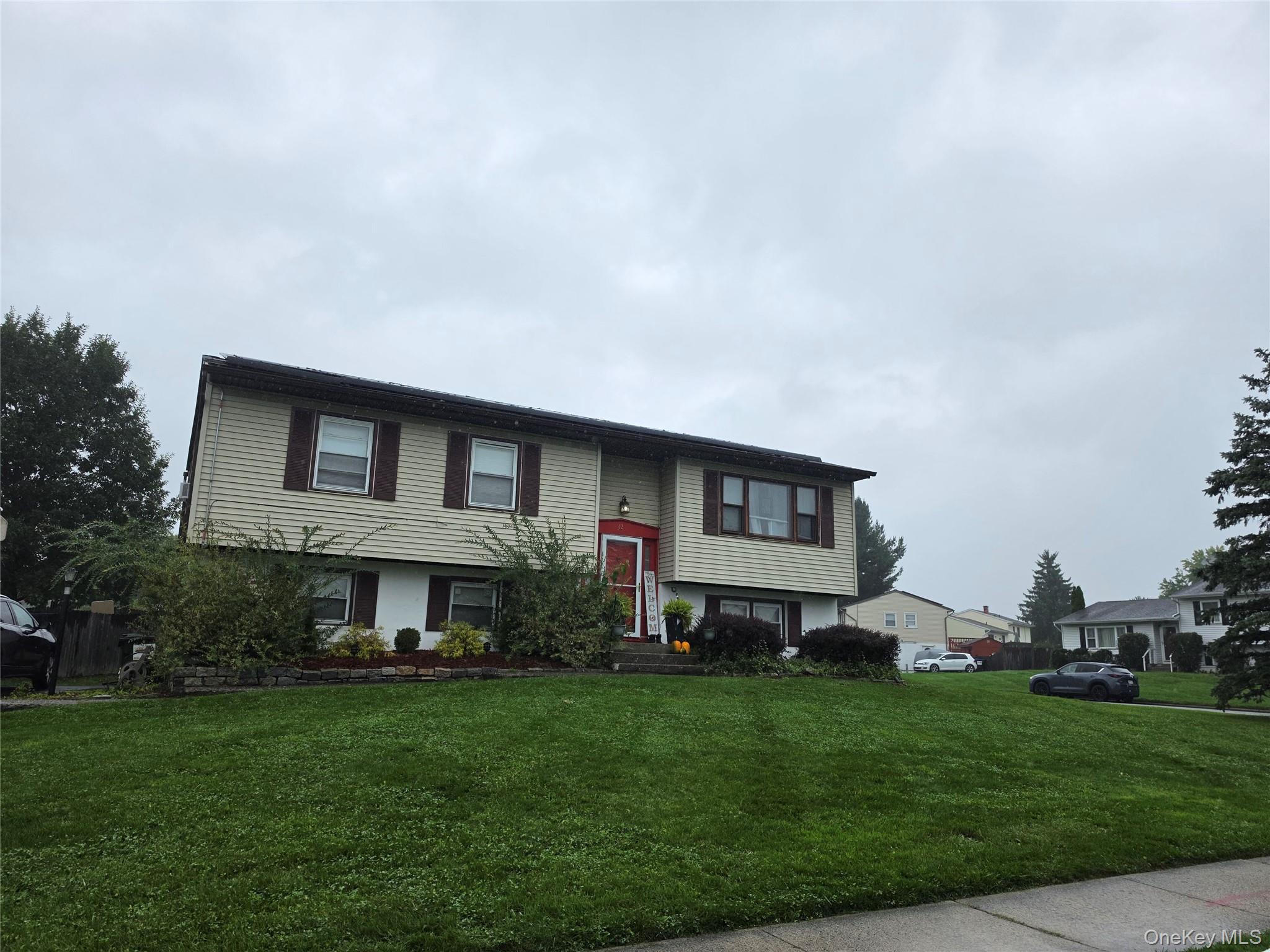 12 Winchester Way Property Photo 1