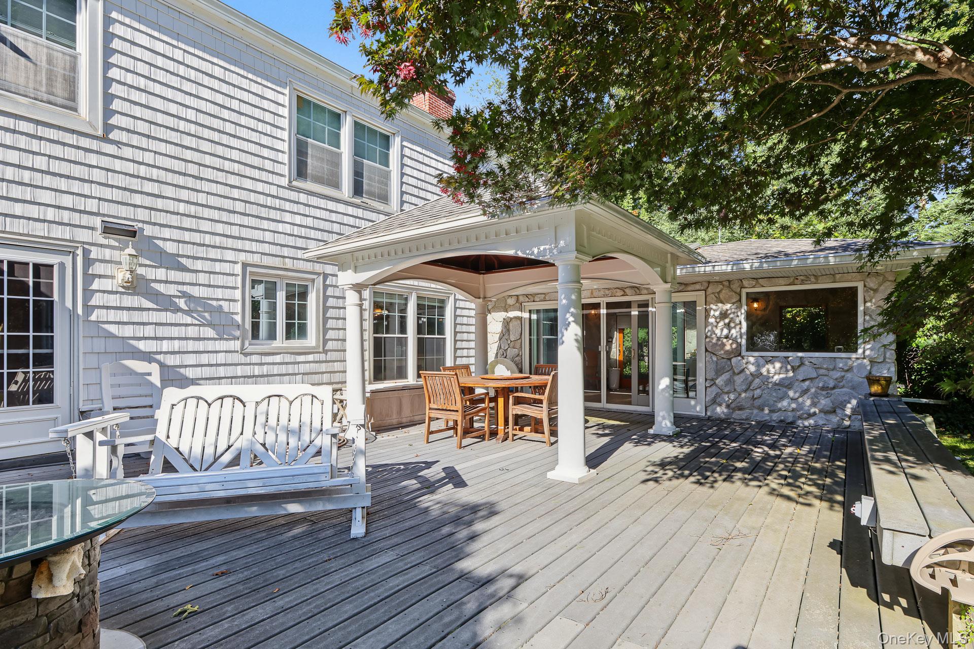 2 Three Pond Road Property Photo 30