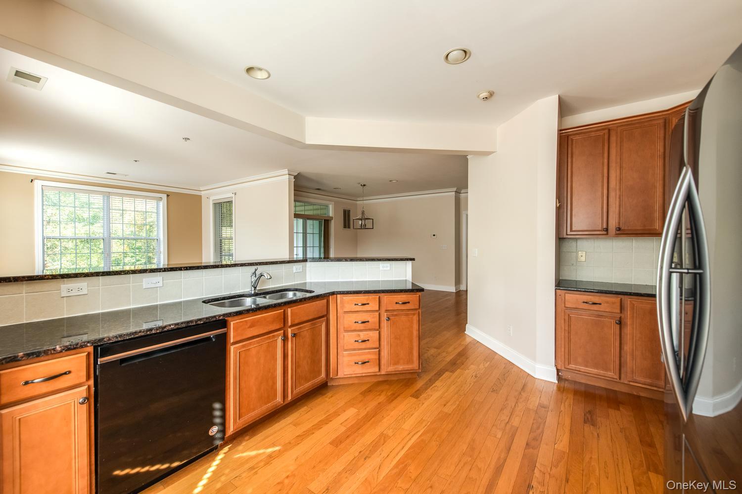 231 Regency Drive Property Photo 10