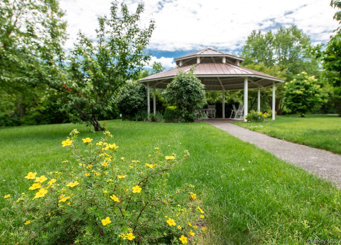 231 Regency Drive Property Photo 48