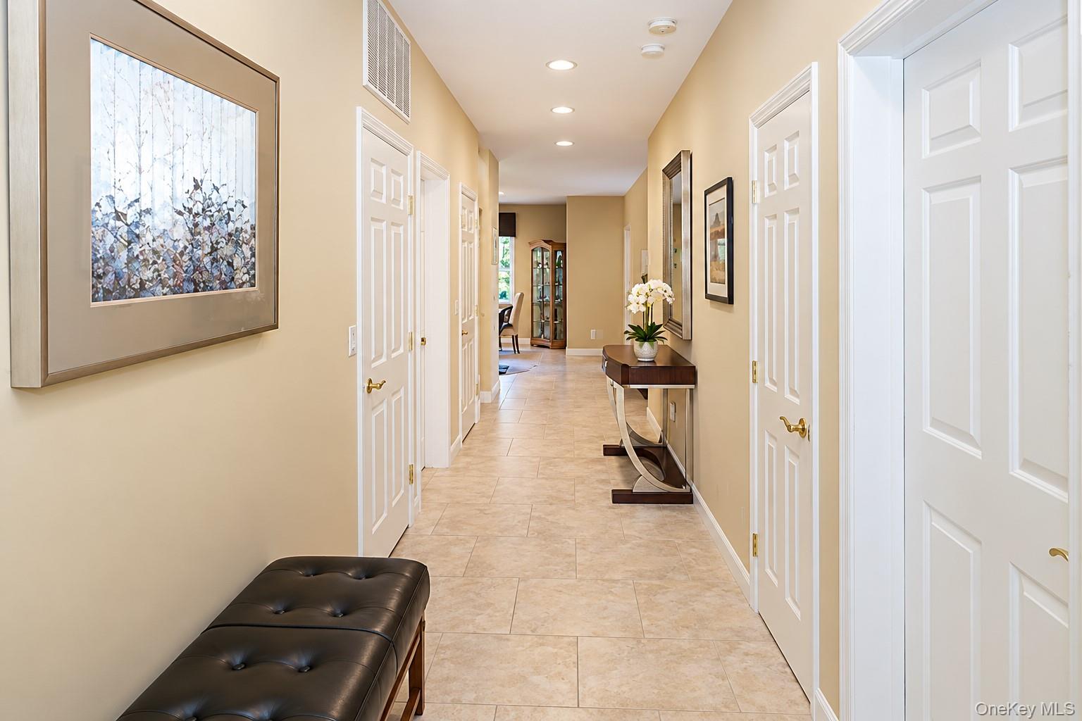 581 Verona Drive Property Photo 3