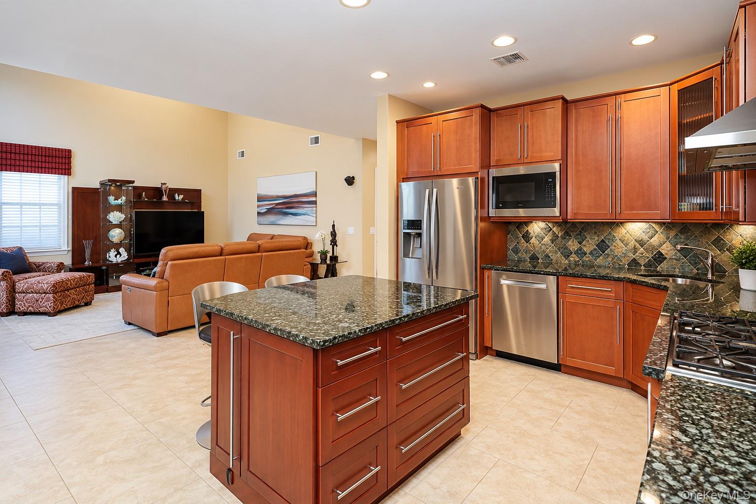 581 Verona Drive Property Photo 6