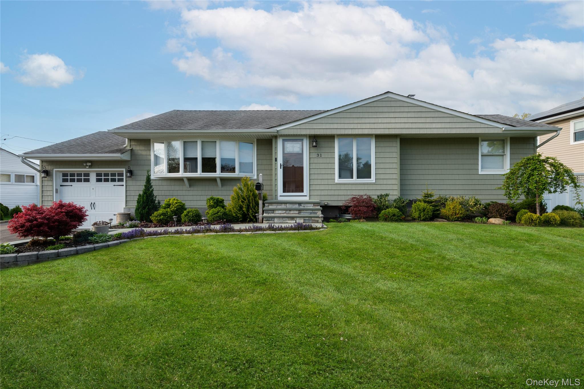 31 Garden Circle Property Photo 1
