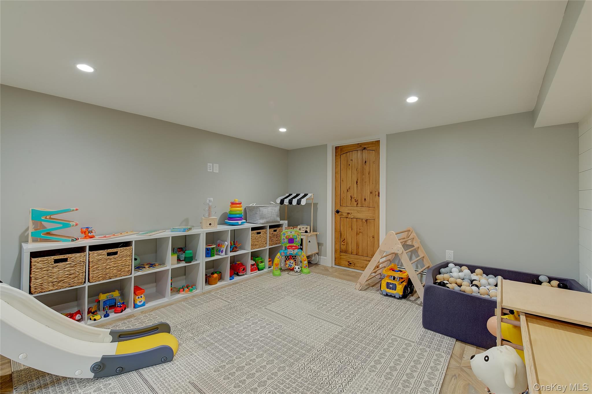31 Garden Circle Property Photo 17
