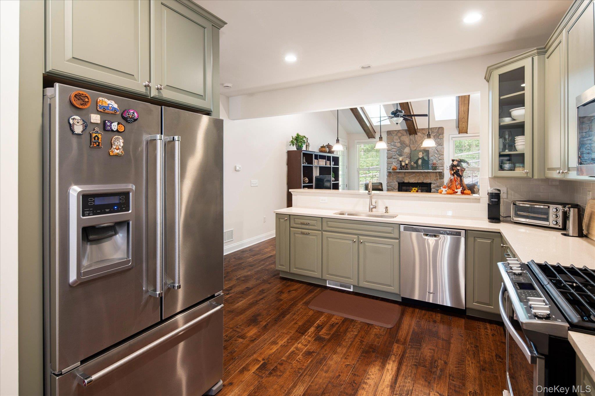 13 Bernheimer Lane Property Photo 8