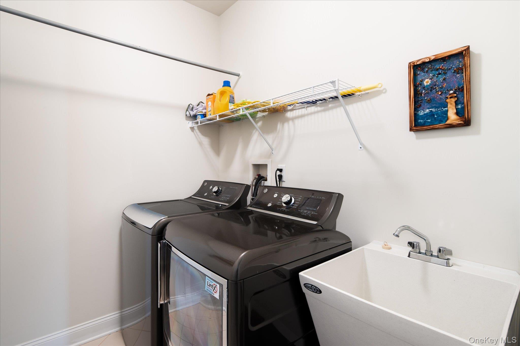 13 Bernheimer Lane Property Photo 19
