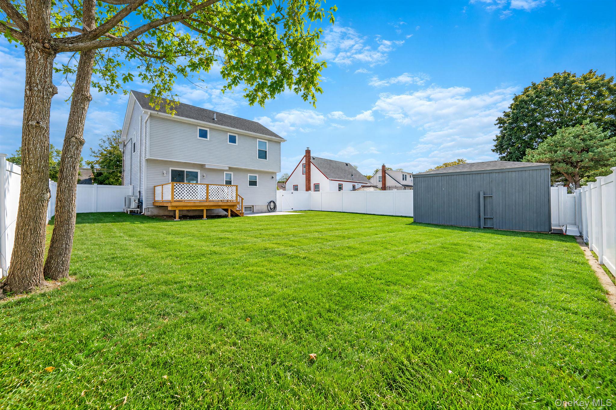 23 Bogart Street Property Photo 20