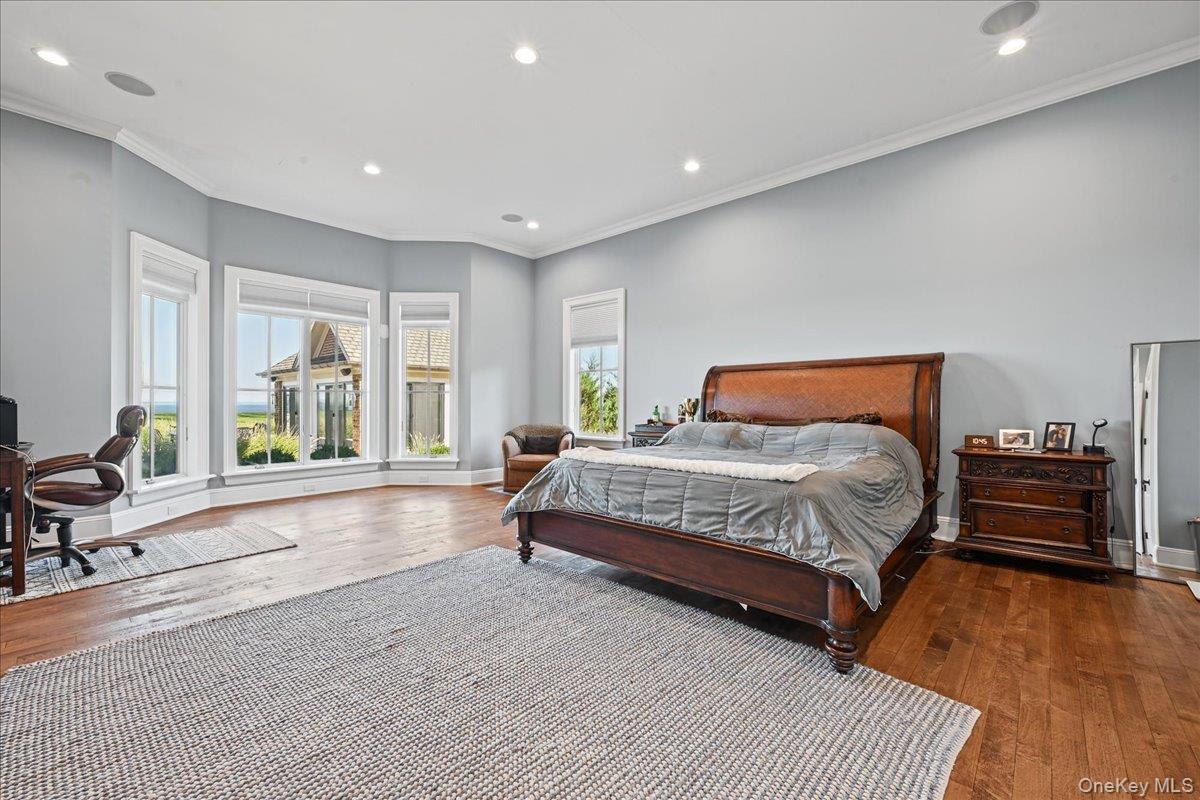 1 Hunters Way Property Photo 17