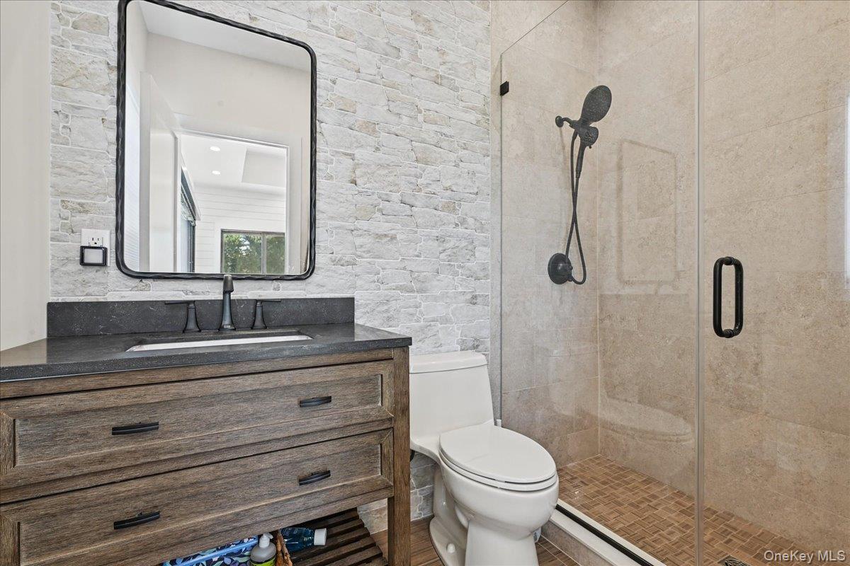 1 Hunters Way Property Photo 38