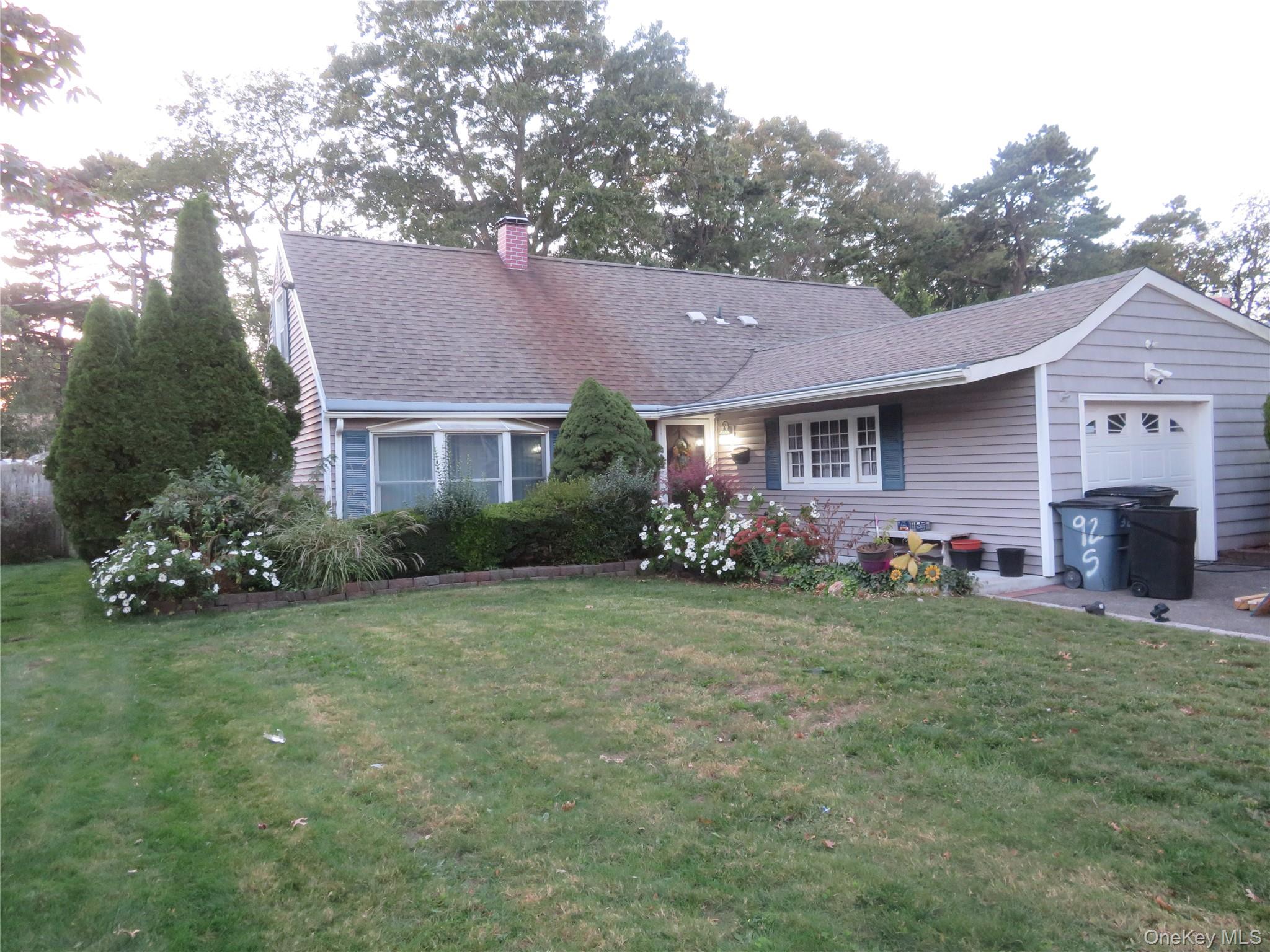 92 Split Cedar Drive Property Photo 2
