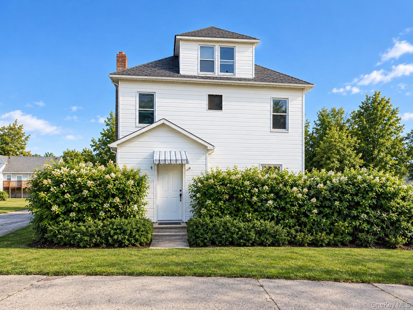 36 Waverly Avenue Property Photo 1