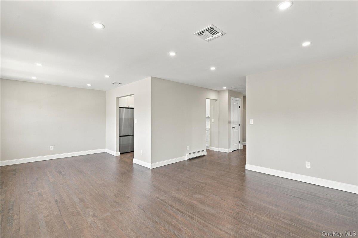 9 John Street Property Photo 4