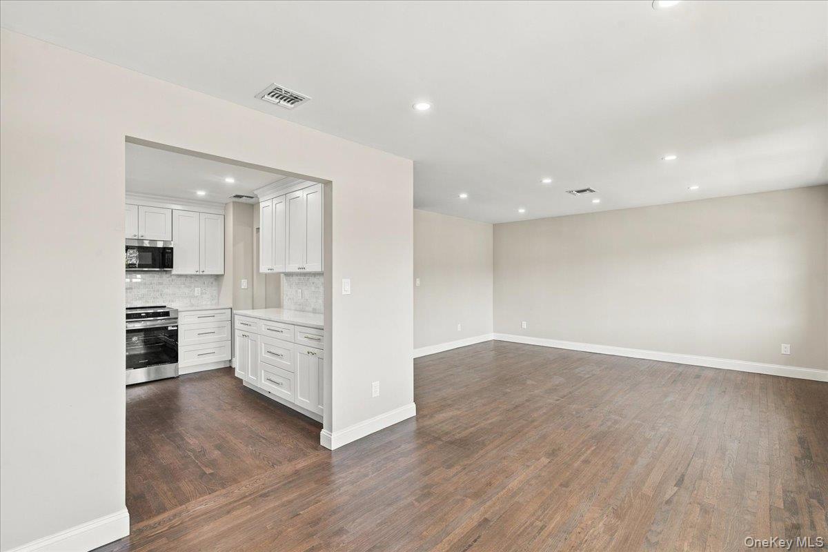 9 John Street Property Photo 5
