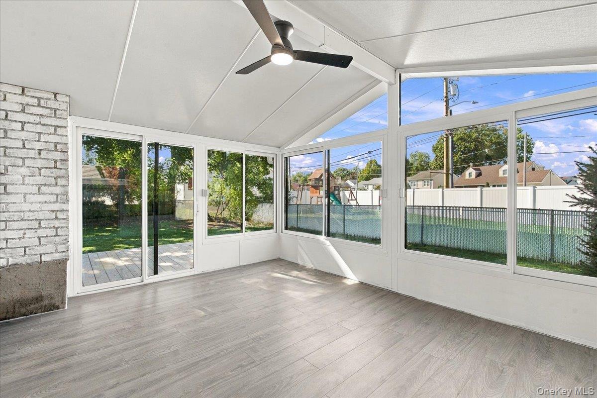 9 John Street Property Photo 23